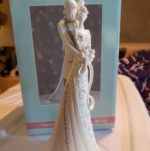 Gina Freehill Embrace Cake Topper